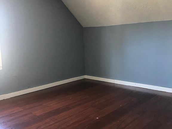 3rd image of 3311 W 54th St