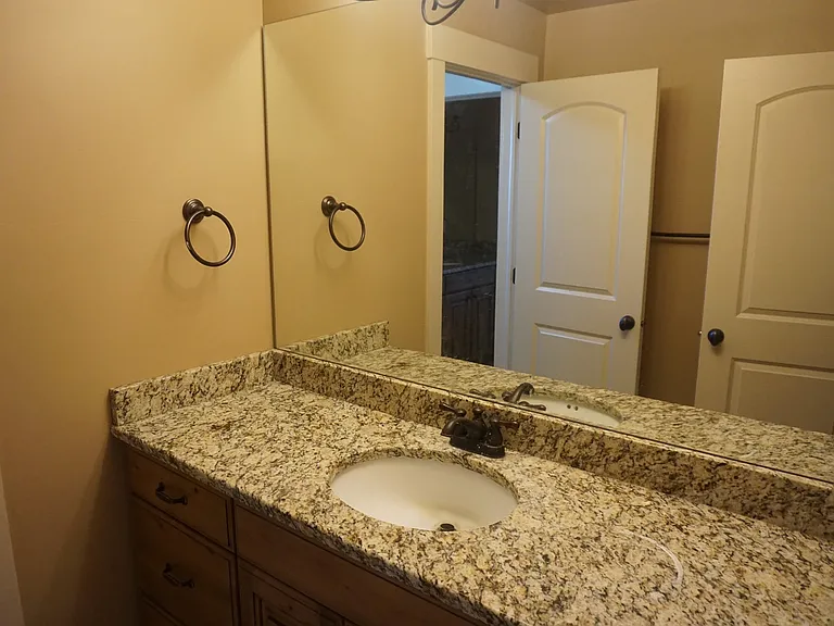 222 E Belle Glenn Cir — Photo 14