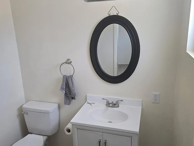 1005 W Cambridge Ave — Photo 24