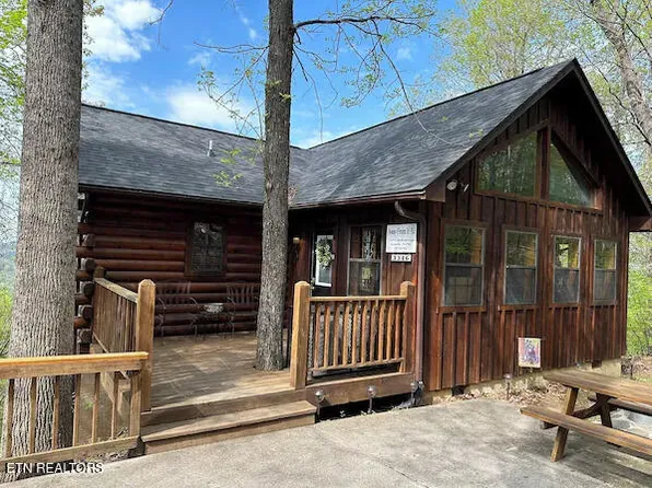 3346 Priscilla Heights Ln, Sevierville, TN 37862