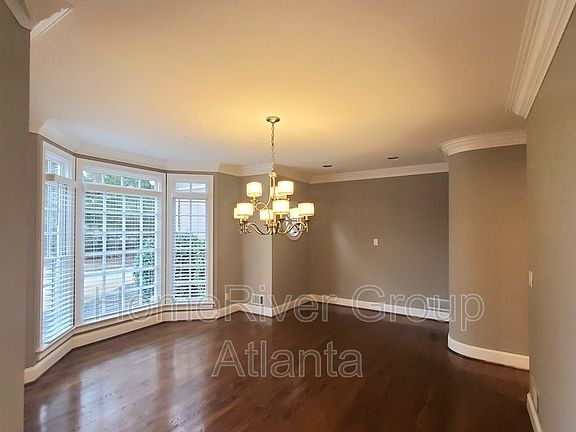 5th image of 3871 River Mansion Dr
