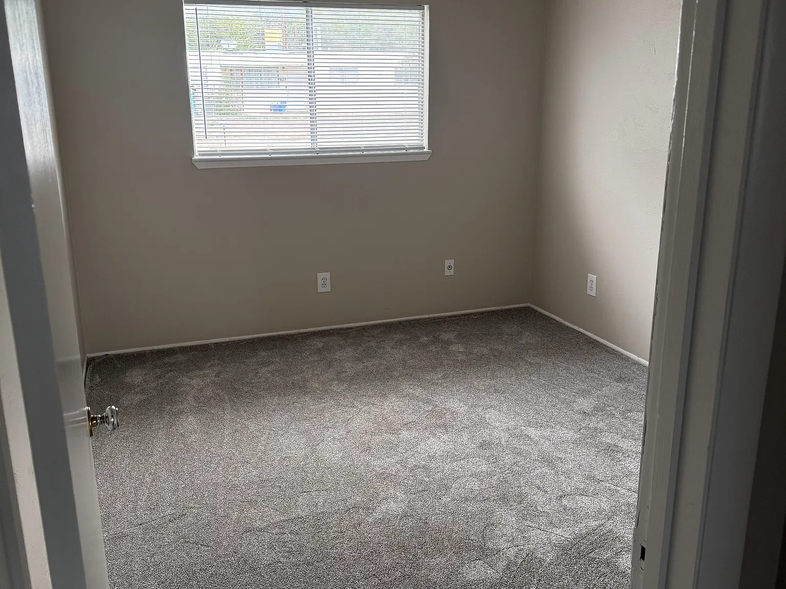 3 bed, $1,800 — Photo 3