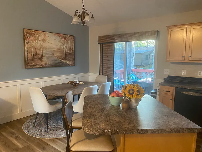 525 Winona Ave NW #1 — Photo 9
