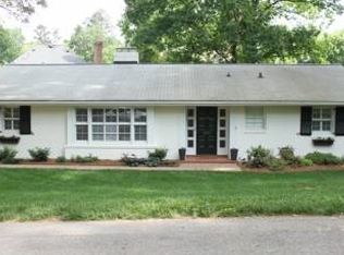 3213 Oak Grove Cir, Raleigh, NC 27607