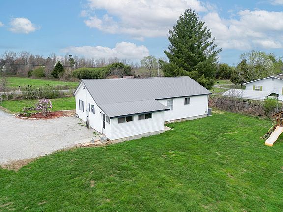 2nd image of 1458 County Road 169