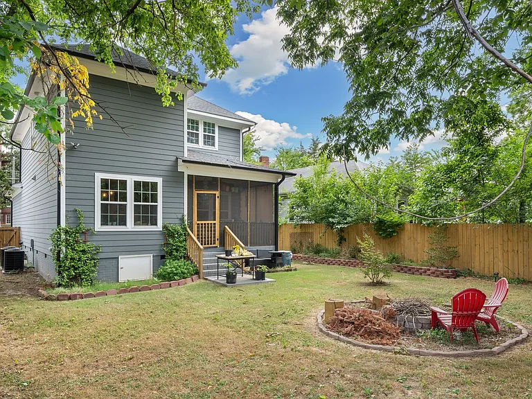 1108 Holloway St — Photo 21