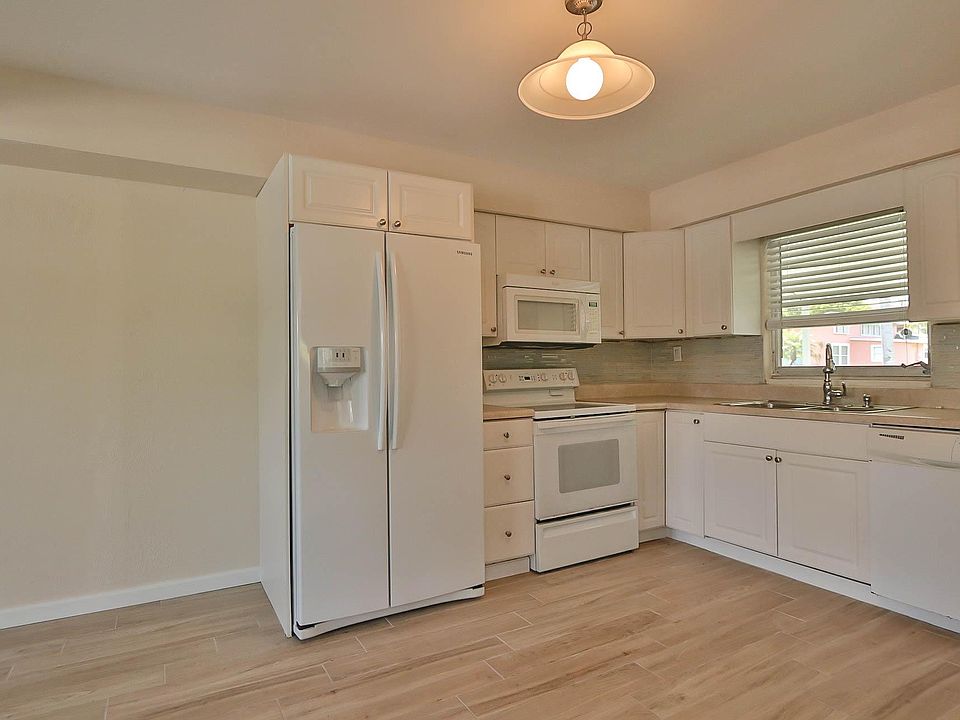 1st image of 27820 Michigan St #822
