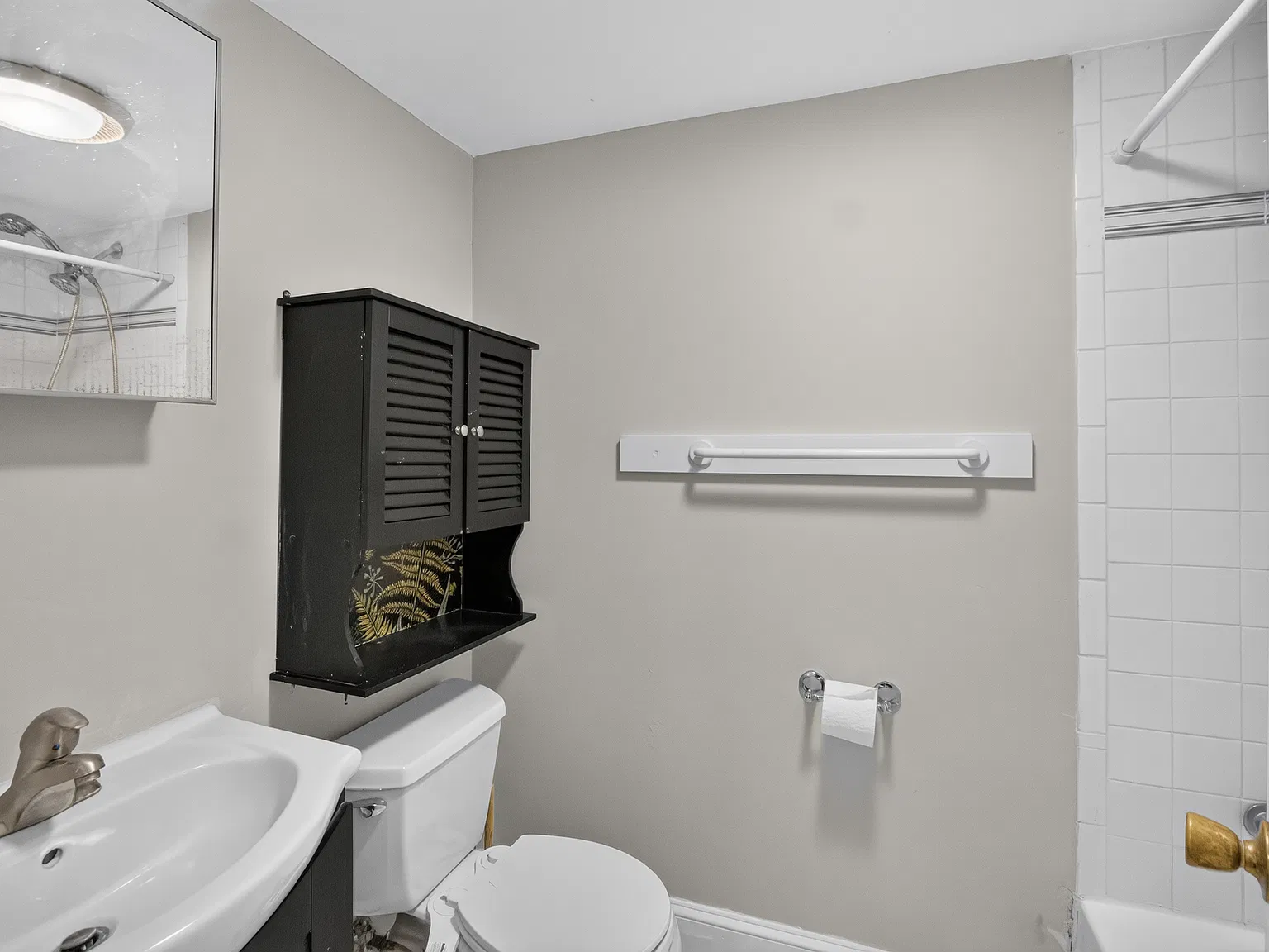 Studio, 400 sqft, $1,399 — Photo 4