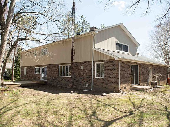 2nd image of 3715 Canada Ct