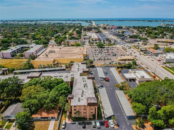 2525 W Bay Dr APT C41, Belleair Bluffs, FL 33770