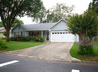 8409 Oakridge Rd, Sherwood, AR 72120