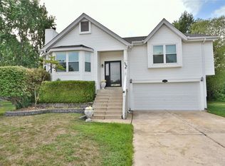 309 Cypress Point Ct, Saint Charles, MO