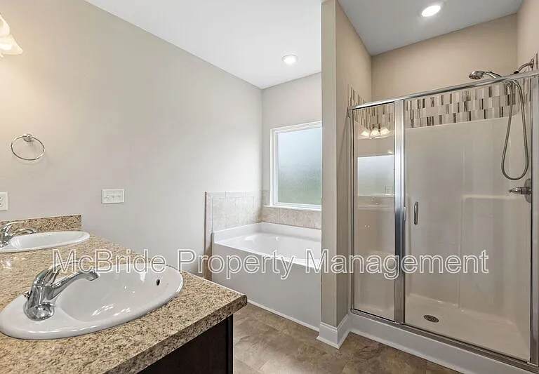 1140 George W Crawford Dr — Photo 8