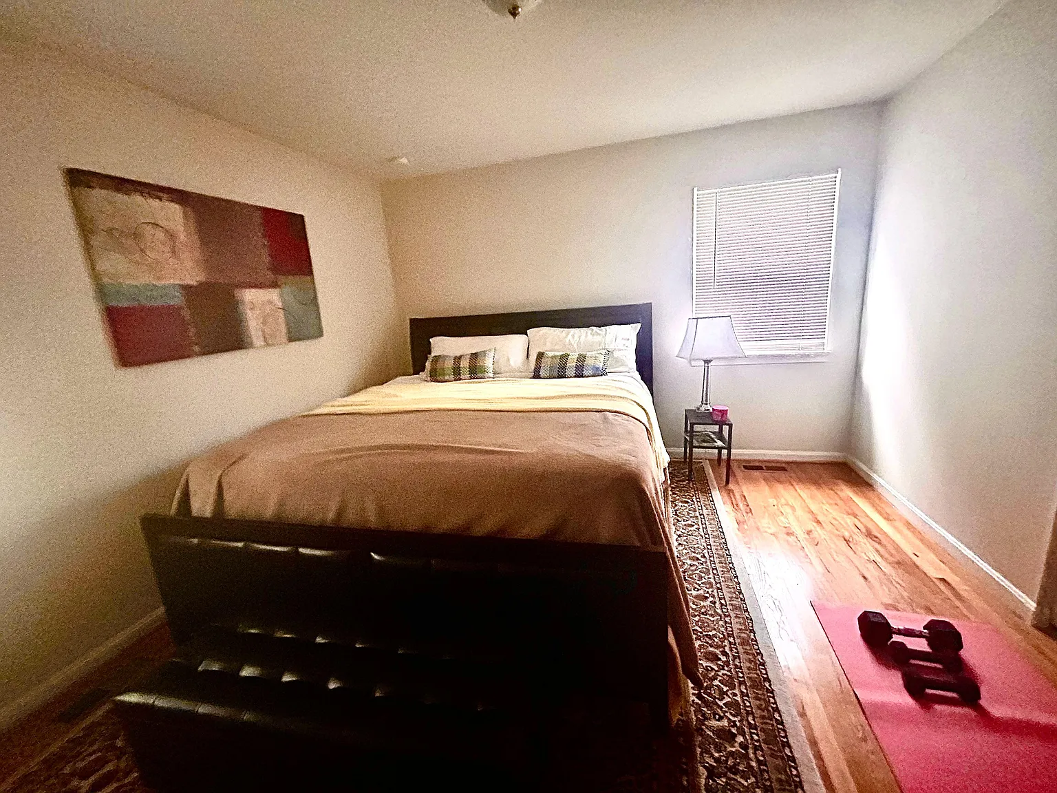 4 bed, 2.0 bath, 1600 sqft, $1,455 — Photo 2