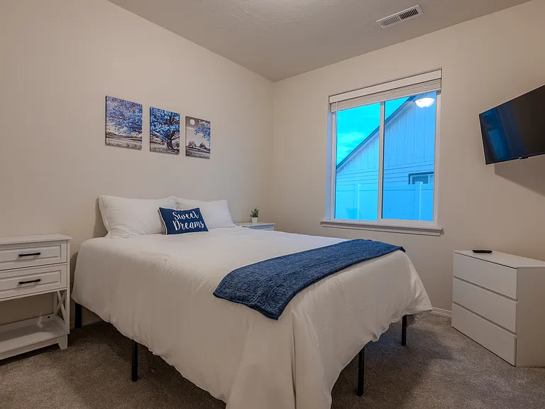 18522 White Rose Pl — Photo 7