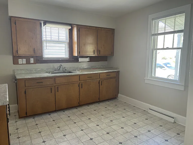 352 Shenandoah Ave — Photo 11