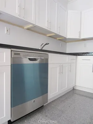 Rented by City Connections Realty | media 11