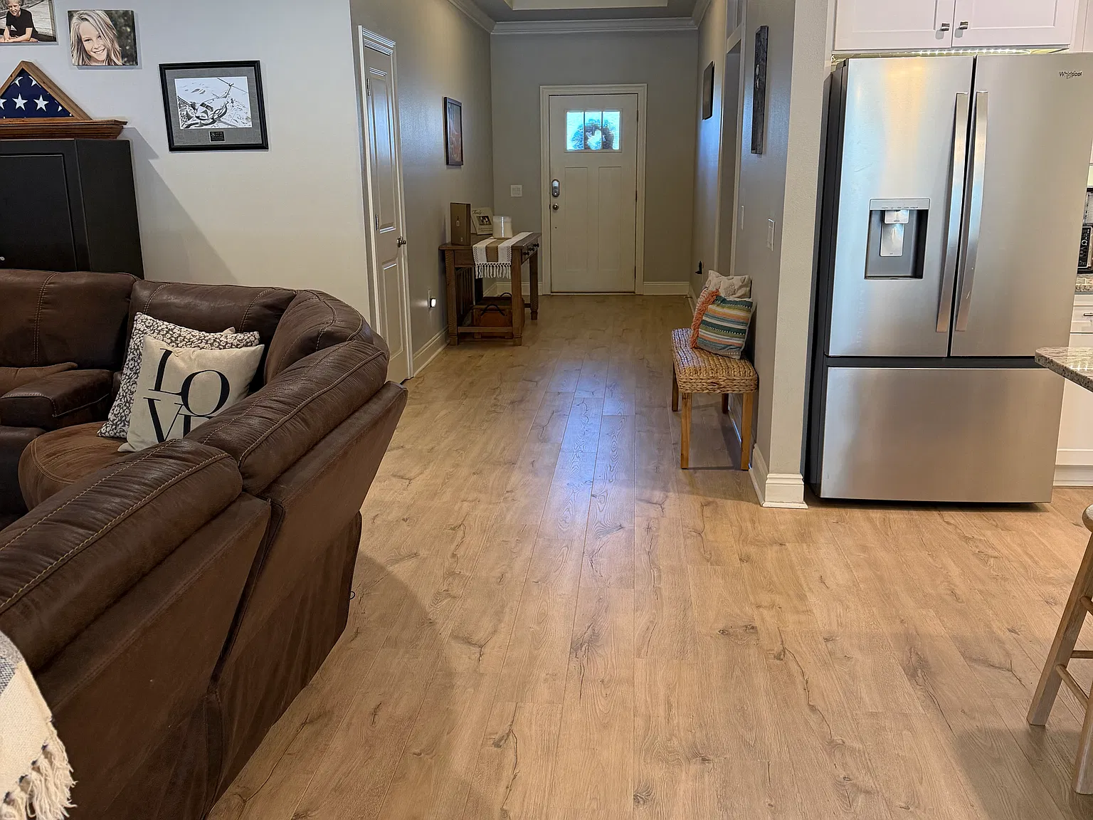 4 bed, 2421 sqft, $3,550 — Photo 4