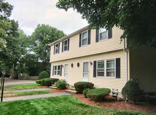 1 Northwoods Cir, Woburn, MA 01801