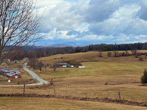 3rd image of 2570 Maple Hill Road