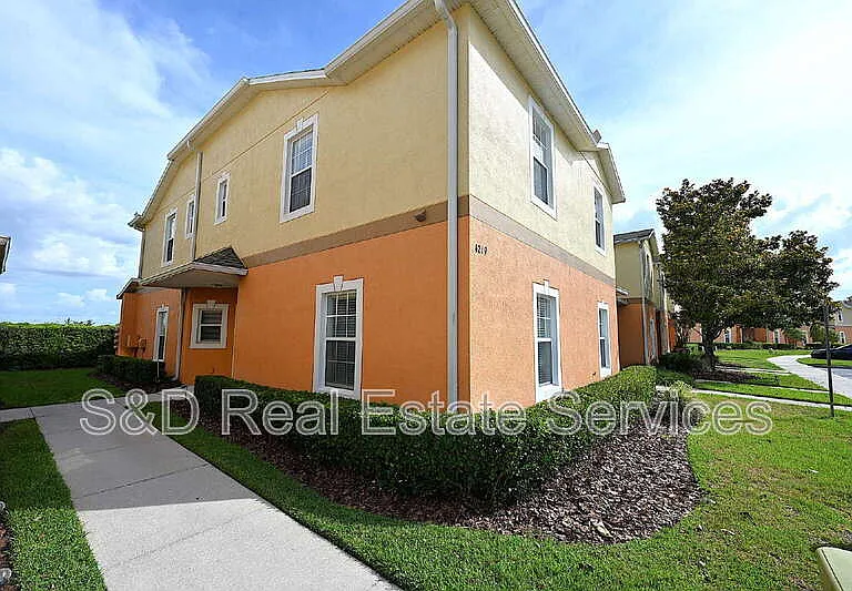 4219 Winding Vine Dr — Photo 43
