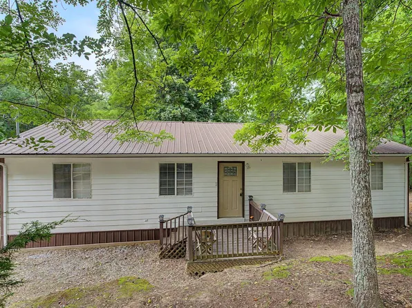 1614 Dogwood St, Sevierville, TN 37876