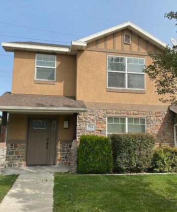 2nd image of 912 E Valencia Park Ln