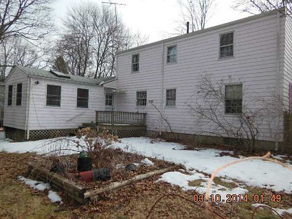 4th image of 8 New Hampshire Ave