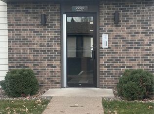 2204 Hanley Rd APT 3, Hudson, WI 54016