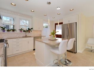 120 Brown Rd, Scarsdale, NY 10583