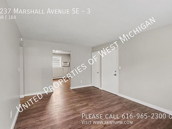 4th image of 3237 Marshall Ave SE #3