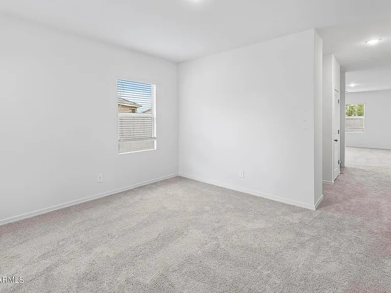 9637 W Agora Ln — Photo 5