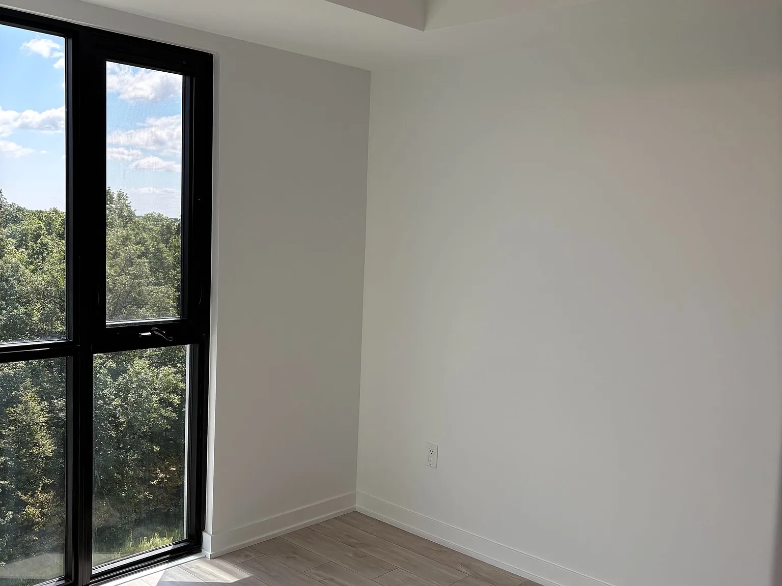 2 bed, $2,350 — Photo 3