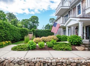 16 Cottage St #3, Marion, MA 02738