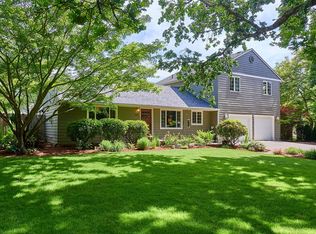 1106 Oak St, Silverton, OR 97381