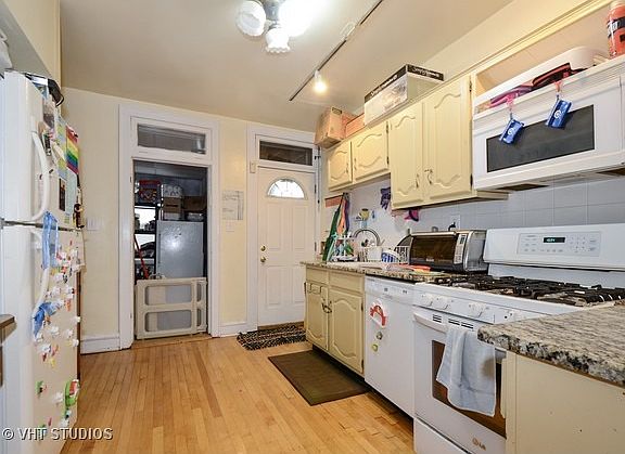 3rd image of 2637 W Estes Ave #15