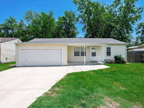 242 N Maynard Ave, Haysville, KS 67060