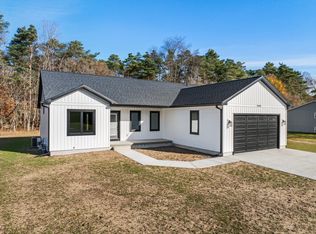 20600 Rolling Hills Ln, Big Rapids, MI