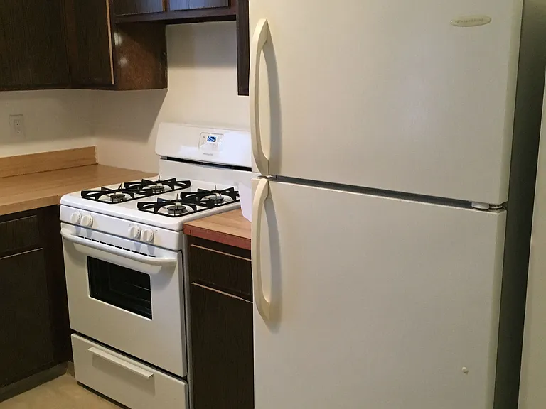 Hallwood Manor Apartments — Photo 45