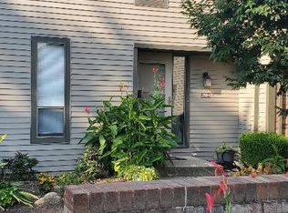 2884 Cliffview Ct, Villa Hills, KY 41017