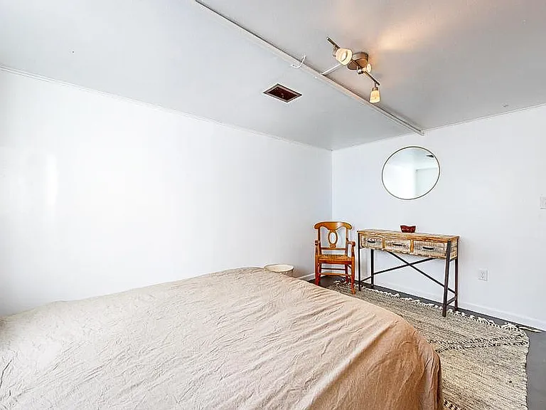 Downstairs bedroom 5