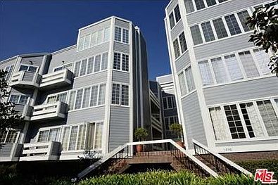3rd image of 1840 Veteran Ave APT 304