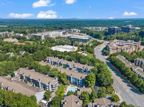 310 Granville Ct, Sandy Springs, GA 30328