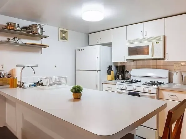 287 East Fourth Street image 14 of 15