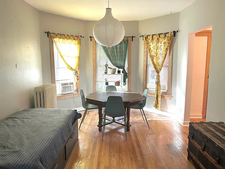 4638 W Altgeld St #1 — Photo 5