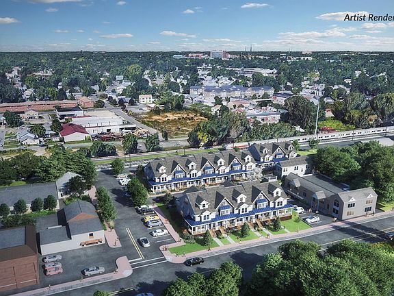 4th image of 1 Railroad Ave #B2