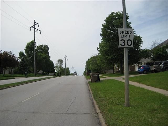 2nd image of 816 Valley West Dr