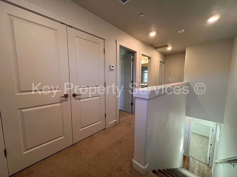180 Loganberry Ct — Photo 11