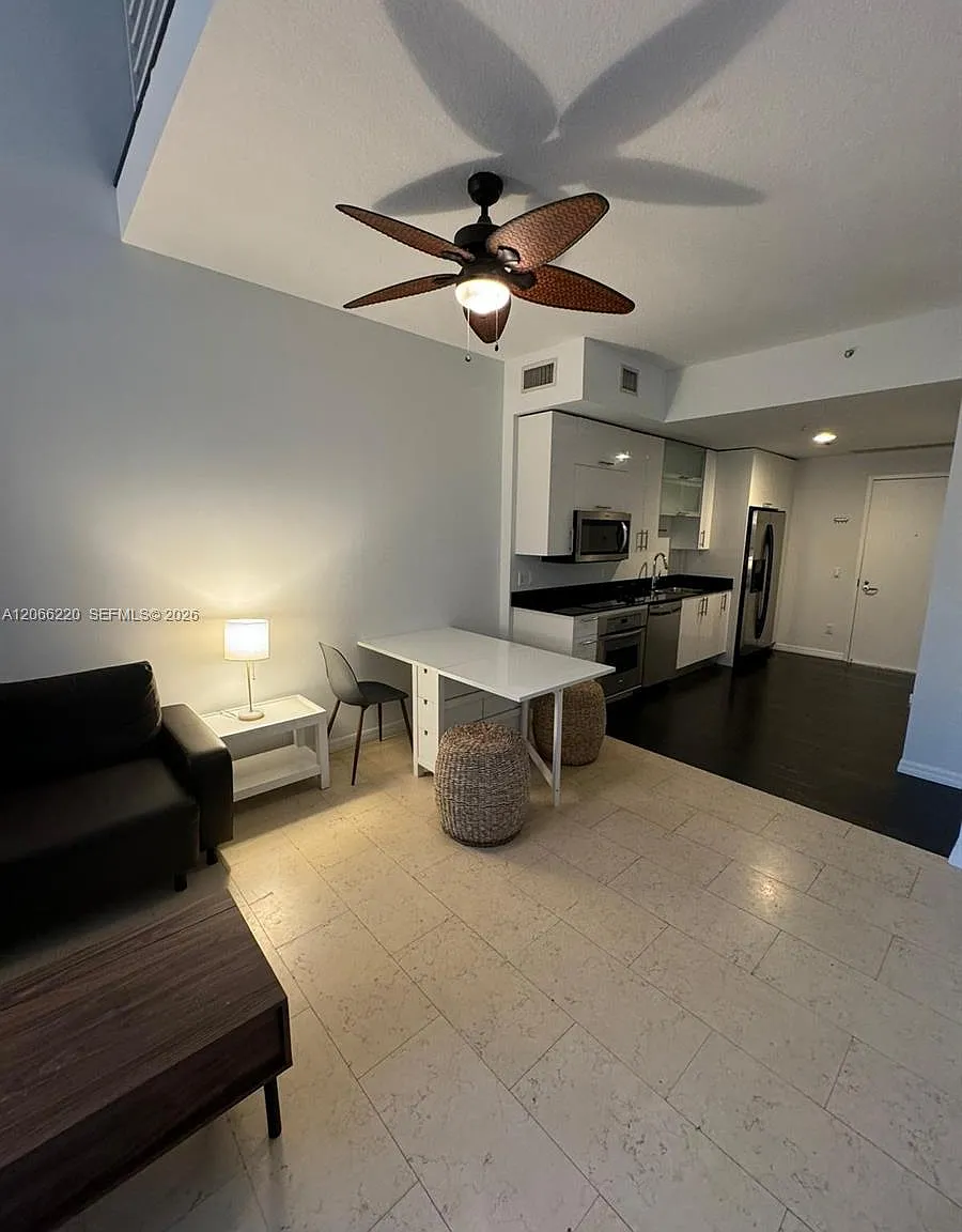 Infinity At Brickell Cond — Photo 2