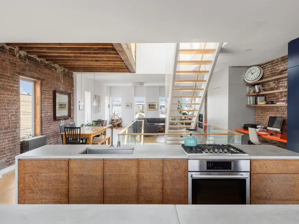 442 Van Brunt Street TSE image 1 of 15